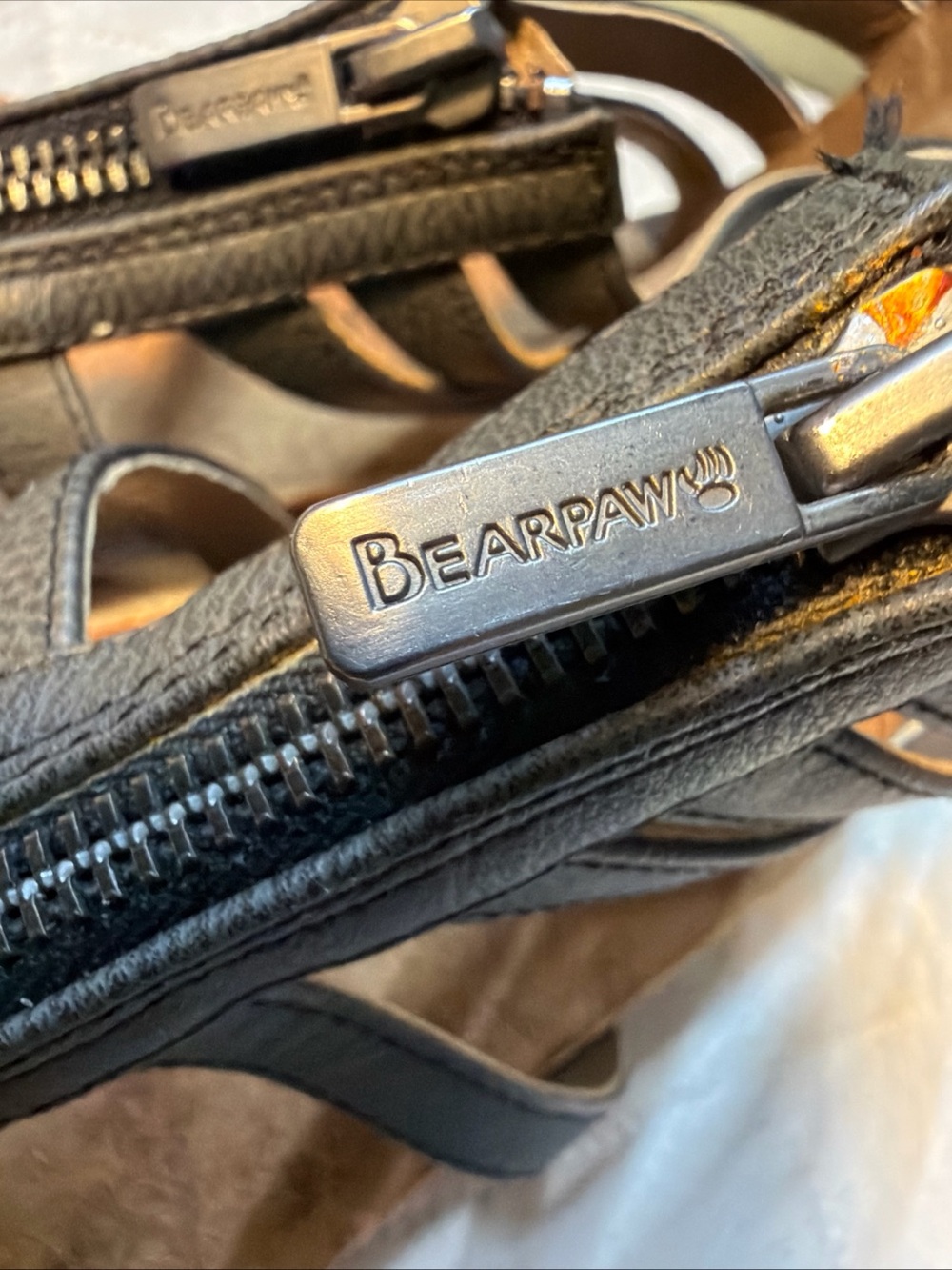 BearPaw Pewter size 7 Strappy Front-Zip Women’s Sandals - Picture 8 of 11